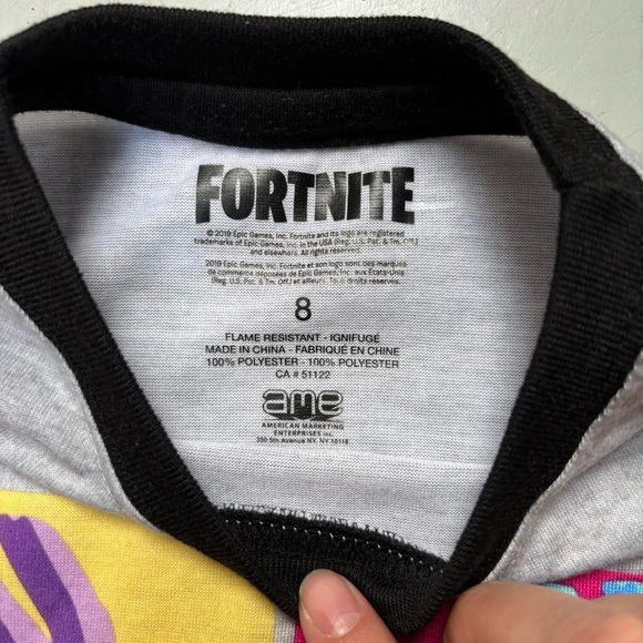 Fortnite tshirt, boys(8) - Picture 2 of 3